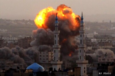 Israeli air strike destroys Hamas PM's office