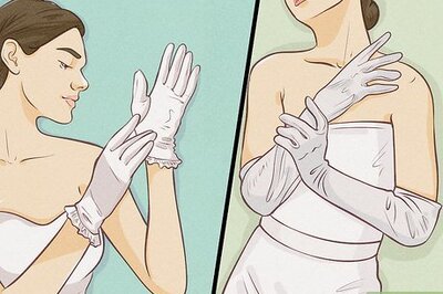 How to Wear Wedding Gloves