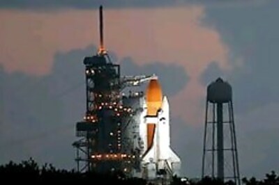 Discovery 'safe', cleared for launch