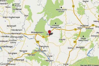 Police arrest five Maoists