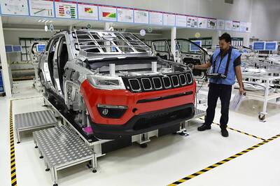 No Jeep Renegade Launch in India for Next 2 Years, FCA to Launch 7-Seater India-Made Global SUV