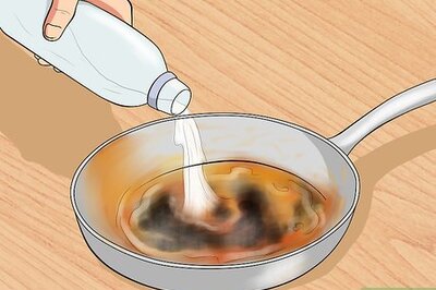 How to Clean a Scorched Pan