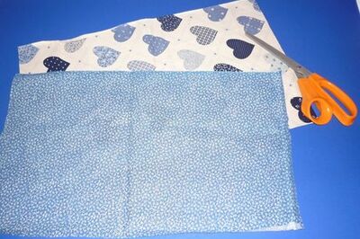 How to Make Table Placemats from Cloth