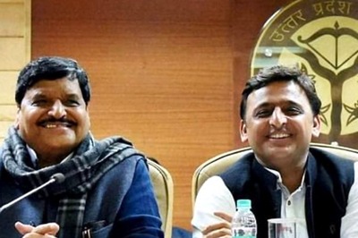 Ghar Wapsi: Akhilesh Yadav Says Will Give Full Respect to Chacha Shivpal, Confirms Alliance