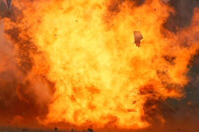 Over 500 Delhi Shanties Gutted in Fire