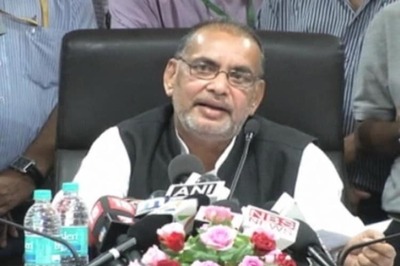 Farmers committing suicides due to failed love affairs, says Union Agriculture Minister; sparks row