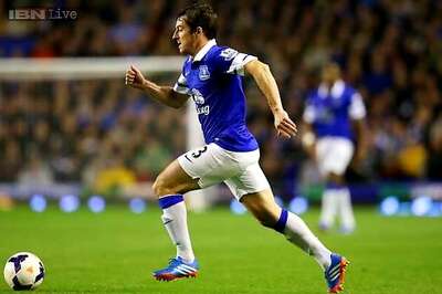 Leighton Baines return to give Roberto Martinez welcome headache
