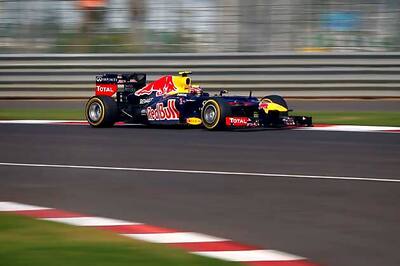 Arjun Rampal hosts star studded F1 after party