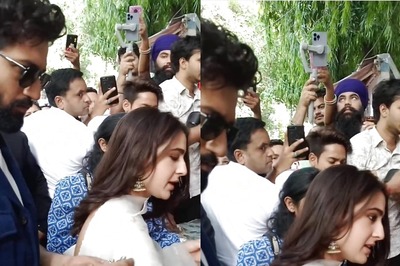 Vicky Kaushal Goes Jewellery Shopping In Delhi, Is He Buying Kangans For Katrina Kaif?