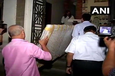 ED Seizes Painting of Rajiv Gandhi Sold by Priyanka Gandhi to Yes Bank's Rana Kapoor for Rs 2 Crore