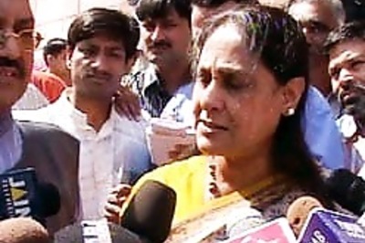 Prez to decide Jaya Bachchan's fate