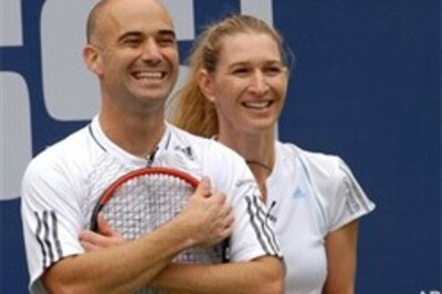 Agassi hits Graf in friendly game