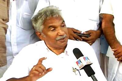 Chandy, Congress in tight spot in Kerala