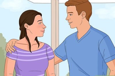 Is Your Ex Being Friendly or Flirty? 10 Signs They Want You Back