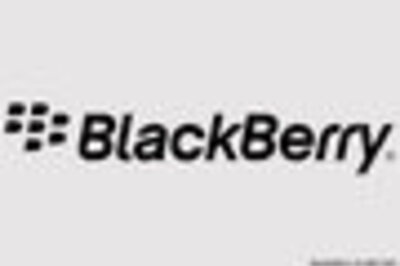 BlackBerry poses social, security risks, UAE warns