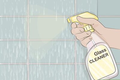 How to Clean Soap Scum from Glass Shower Doors