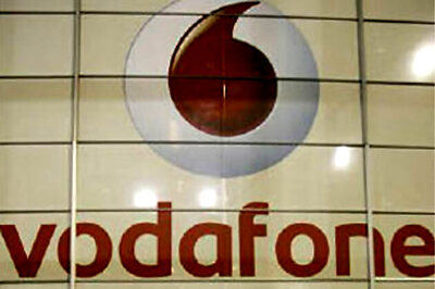 Vodafone offers to pay Rs 4,000 cr for extension of licences
