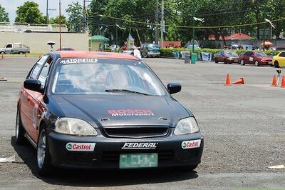 How to Handbrake Turn