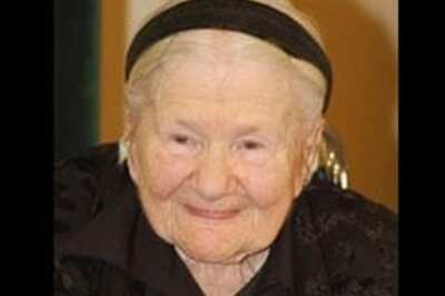 Woman who saved 2,500 Jews honoured