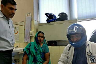 Fear-stricken Resident Doctors at AIIMS Wear Helmets to Work
