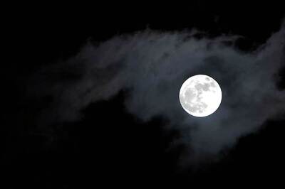 Rare Second Full Moon of October Will be First Since World War II to be Seen Across the World