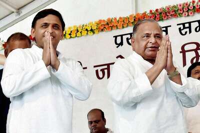 On Mulayam's Birthday, Akhilesh Yadav Wants to Break Ice With 'Netaji'