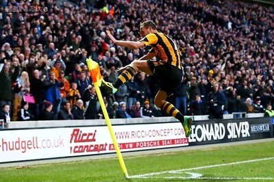 Hull City owner labels protesting fans 'hooligans'