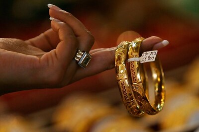 Gold Slips Below Rs 31,000 in Biggest Single-day Fall This Year