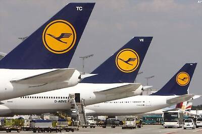 Frankfurt: Lufthansa flights grounded in new pilots' strike