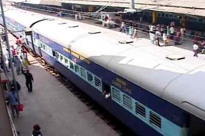 Indian Raiilways to engage private firms to clean coaches in long distance trains