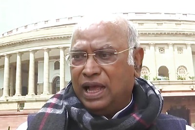Kharge Holds Consultations with Mamata, Leaders of Opposition Parties on Presidential Poll