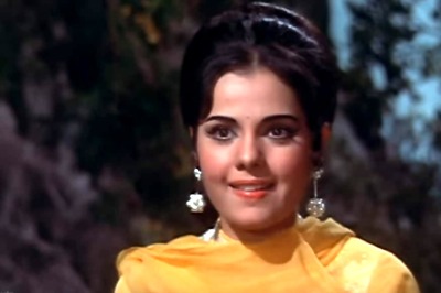 Yesteryear Actress Mumtaz is Almost Unrecognizable In This Latest Picture