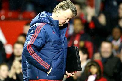 Louis van Gaal disappointed after Man United concede late goal