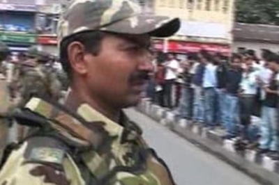 2 CRPF men killed in twin militant attacks in J-K