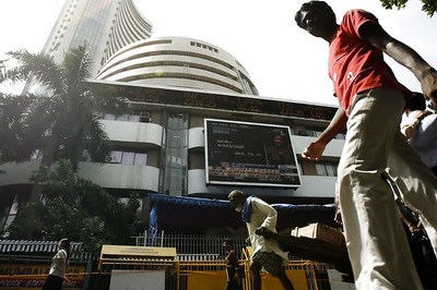 Sensex sinks 379 points, logs first fall in five sessions