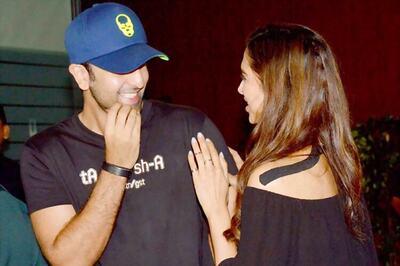 Deepika Padukone and Ranbir Kapoor get playful on Diwali date in Delhi