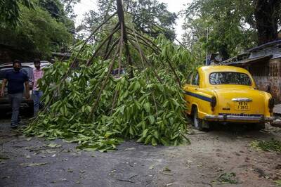 Govt Releases Rs 1,000 Crore to West Bengal; Central Team to Visit Soon to Assess Cyclone Damage