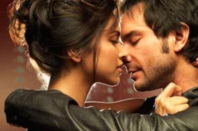 Kiss-kiss, smooch-smooch: Bollywood not shy now