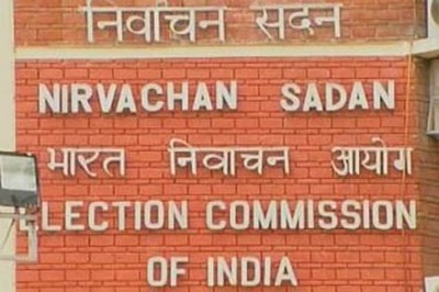 LS polls: EC to monitor spending by parties on social media