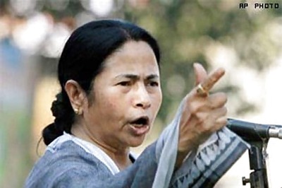 Organise labour fairs in every district: Mamata Banerjee