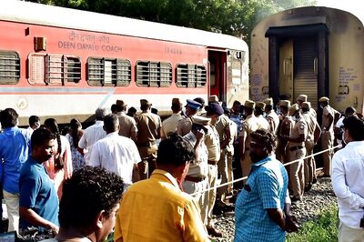 Bengal: Close Shave for Passengers of Tinsukia-Bengaluru Express After Smoke Detected in AC Coach