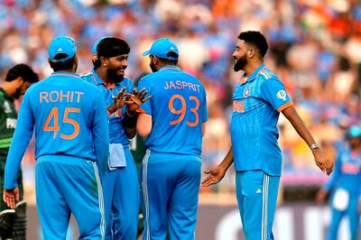 The Great Pakistan Collapse: From 155/2 to 171/7 in Just 35 Deliveries