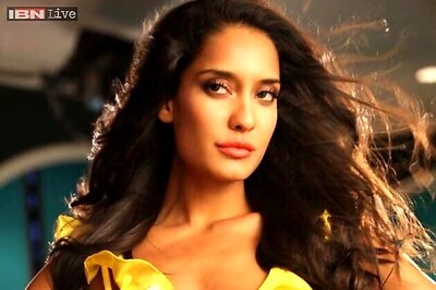 Actresses are not looking for only glamorous roles now: Lisa Haydon