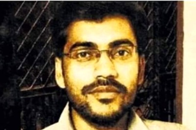 Meet IAS Nirish Rajput Who Sold Newspapers To Pay School Fees