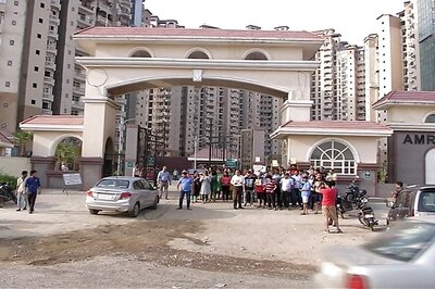 Majority of Amrapali Buildings Run on Power Backup, Allege Residents