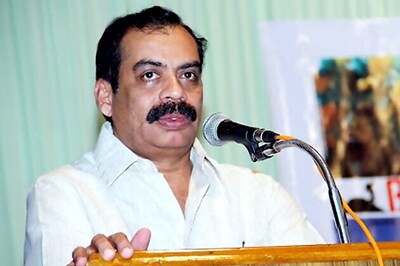 Puthiya Theerangal: Nedumudi, Namitha play the lead