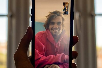 This iPhone e-SIM Issue Is Deactivating iMessage And FaceTime For Users