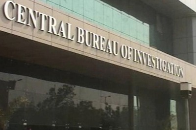 CBI Carries Out Searches in Tamil Nadu in 'Cash-for-votes' Case During 2019 Elections