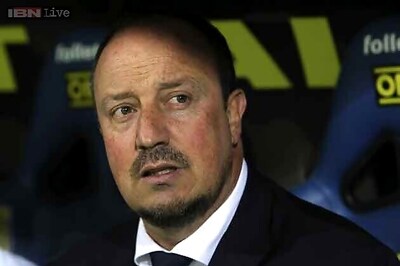 Benitez demands Napoli to improve defence