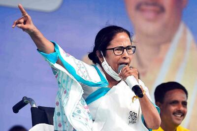 BJP Men Forcibly Occupying Booths, Attacking TMC Activists and Candidates: Mamata Banerjee